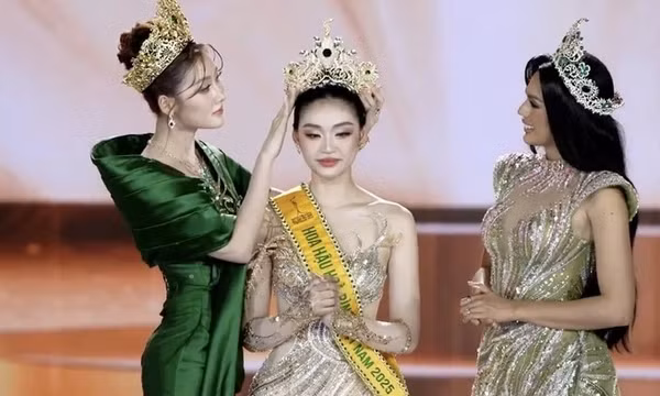 Nguyễn Thị Yến Nhi đăng quang Miss Grand Vietnam 2025