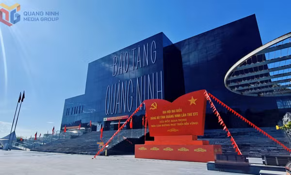 Sôi nổi chào mừng đại hội Đảng bộ tỉnh