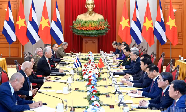 Thành tựu của Việt Nam trong 80 năm xây dựng và bảo vệ Tổ quốc là nguồn cổ vũ, động viên to lớn đối với Cuba