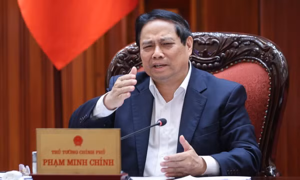 Thủ tướng: Tập trung thông tuyến cao tốc từ Cao Bằng tới Cà Mau trong năm 2025 và nghiên cứu mở rộng trong giai đoạn tới