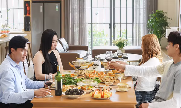 “Chị ngã em nâng”: Đạo diễn thử thách diễn viên