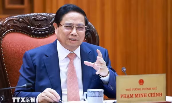 Thủ tướng: Dành chính sách đột phá, tạo điểm tựa để phát triển giáo dục và y tế