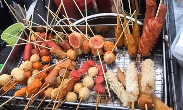 Bộ Y tế cảnh báo nguy cơ từ “xiên bẩn”