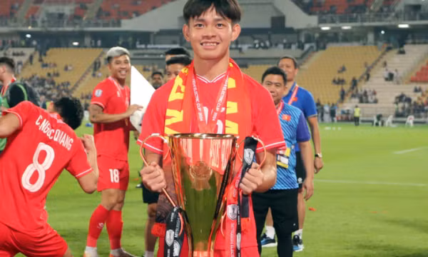 Hai tuyển thủ Việt Nam chấn thương nặng