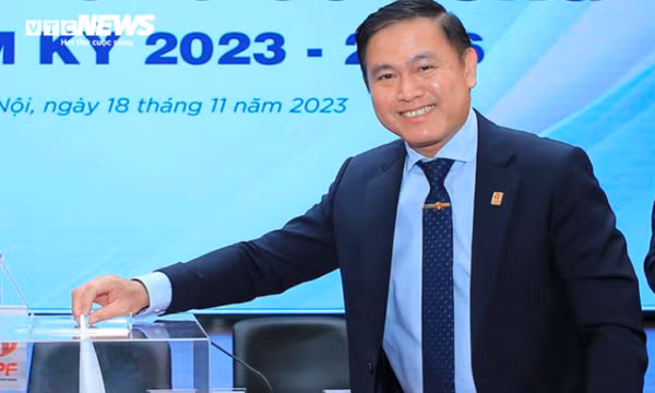 Phó Chủ tịch VFF rút đơn từ chức