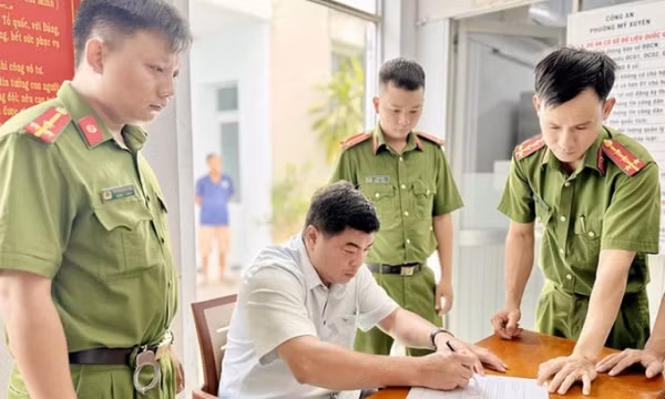 17 cán bộ sai phạm trong vụ cấp khống đất cho người nhà