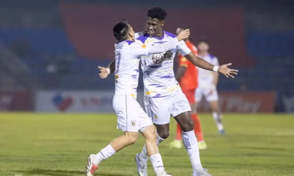 Hà Nội FC bị Hà Tĩnh ngắt mạch thắng ở V-League