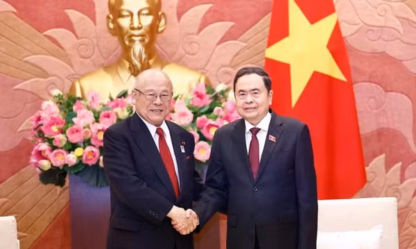 Chủ tịch Quốc hội tiếp Cố vấn đặc biệt Liên minh Nghị sỹ Hữu nghị Nhật-Việt