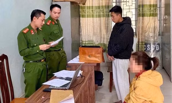 Thanh niên Hòa Bình chém hàng xóm vì mâu thuẫn nhặt bóng