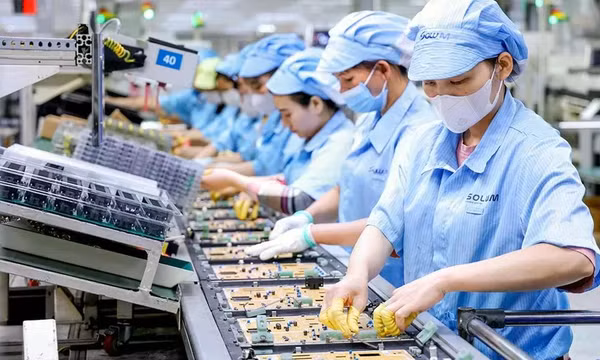 Xuất khẩu phụ thuộc FDI: Cần ‘cú huých’ cho doanh nghiệp nội