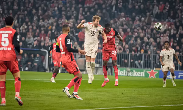 Kane giúp Bayern rộng cửa vào tứ kết Champions League