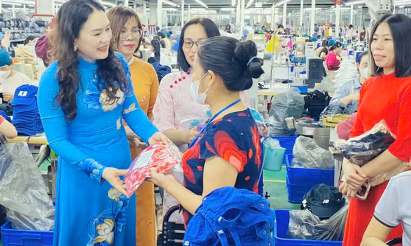 Phát huy vai trò của ban nữ công trong hoạt động công đoàn