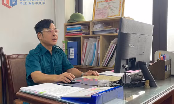 Người cán bộ quân sự cơ sở gương mẫu, trách nhiệm