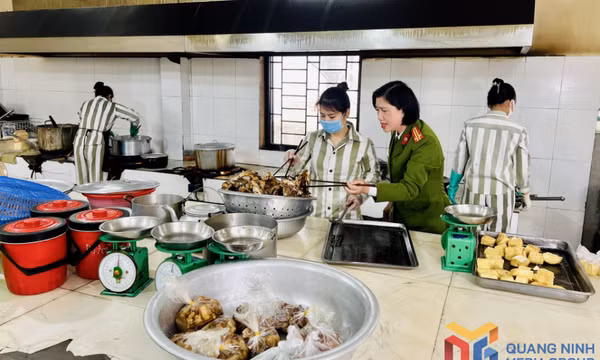 Những nữ quản giáo thầm lặng "ươm mầm thiện"