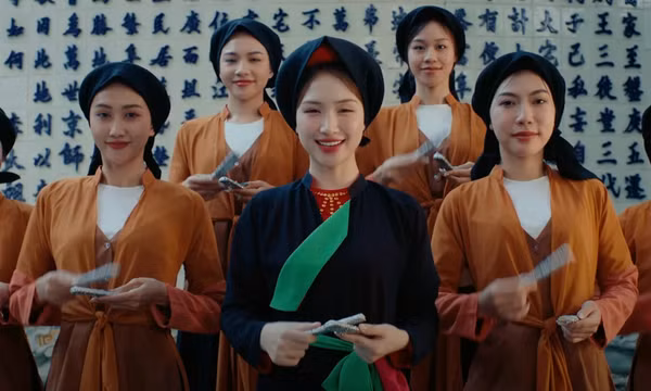 Hòa Minzy: Chắt lọc tình yêu văn hóa dân tộc thành sản phẩm âm nhạc