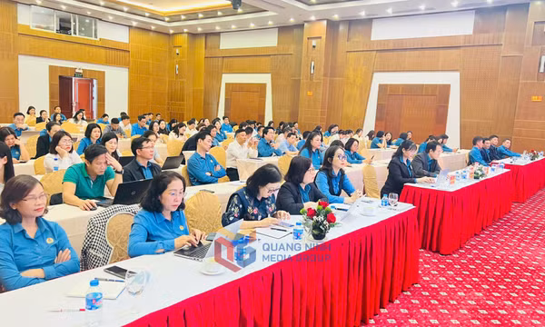 Hội nghị tập huấn về Luật Công đoàn và Luật Bảo hiểm xã hội
