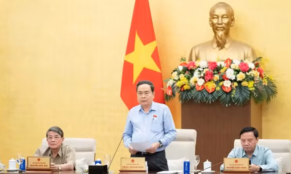 Bế mạc Phiên họp thứ 56 của Ủy ban Thường vụ Quốc hội