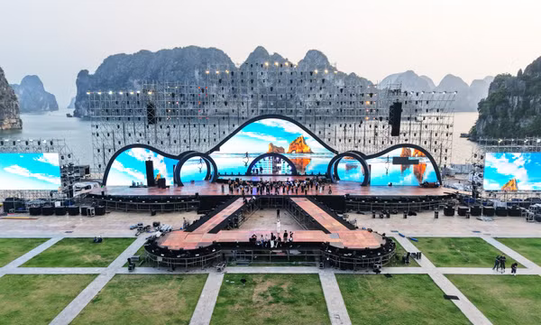 Cận cảnh sân khấu hoành tráng Concert “Thanh âm Kỷ nguyên mới"