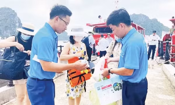 Giải pháp giảm rác thải nhựa trong du lịch