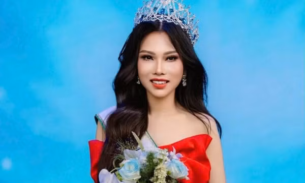 Cô bé mồ côi cả cha mẹ năm 3 tuổi Nguyễn Khuê Thu đăng quang Mrs Earth Vietnam 2026
