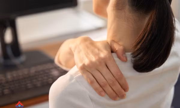 Giảm đau mỏi cổ vai gáy cho dân văn phòng