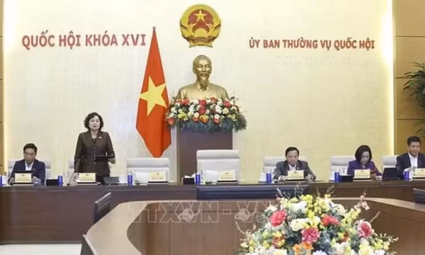 Kịp thời thể chế hóa các chủ trương của Đảng về chuyển đổi xanh, kinh tế tư nhân