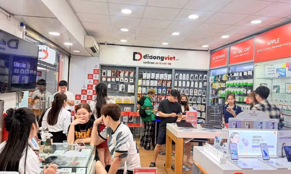 Thị trường smartphone Việt Nam đối mặt áp lực kép năm 2026