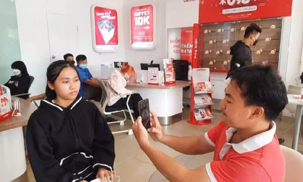 Người dùng có thể xác thực SIM chính chủ thông qua VNeID