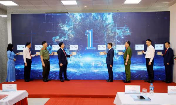 Ra mắt mô hình thí điểm Kiosk thông minh và hệ thống xác thực, cấp bản sao số tài liệu điện tử