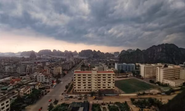 Chủ động phòng tránh và ứng phó lốc, sét, mưa đá, gió mạnh