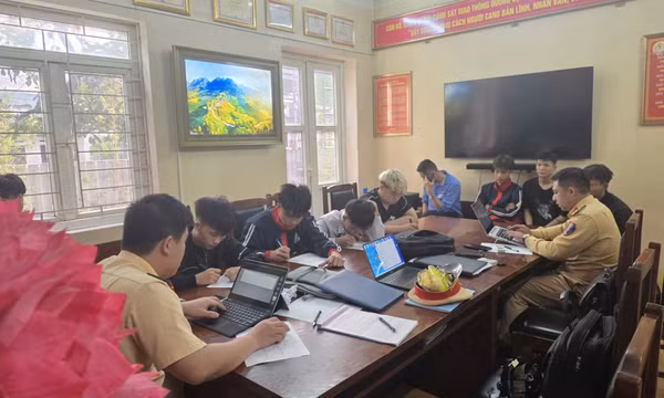 Truy vết, xử lý nhiều thanh thiếu niên vi phạm trật tự an toàn giao thông