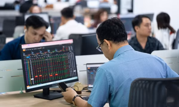 Việt Nam được nâng hạng, FTSE Russell hé lộ 32 cổ phiếu dự kiến vào rổ chỉ số toàn cầu