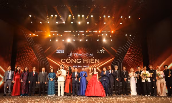 Giải Cống hiến: Đêm rực rỡ của Soobin với 3 giải thưởng, Hòa Minzy và Nguyễn Văn Chung được xướng danh