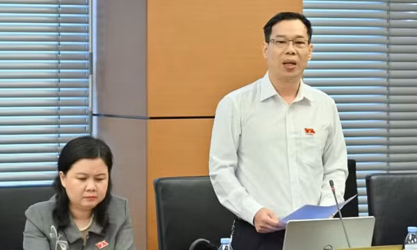 Luật hóa hành vi cán bộ đùn đẩy, né tránh trách nhiệm gây lãng phí