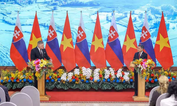 Tuyên bố chung về thiết lập quan hệ đối tác chiến lược giữa Việt Nam và Slovakia