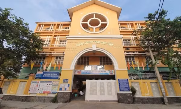 Bộ Y tế vào cuộc vụ 25 ca nghi ngộ độc thực phẩm tại Trường tiểu học Đặng Thùy Trâm TP.HCM
