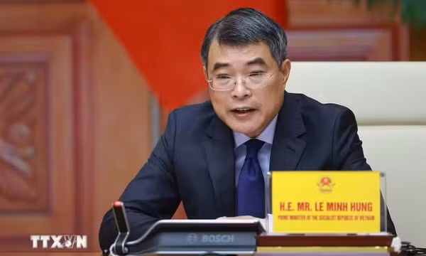 Thủ tướng đề xuất ba định hướng hợp tác chính tại Hội nghị AZEC mở rộng