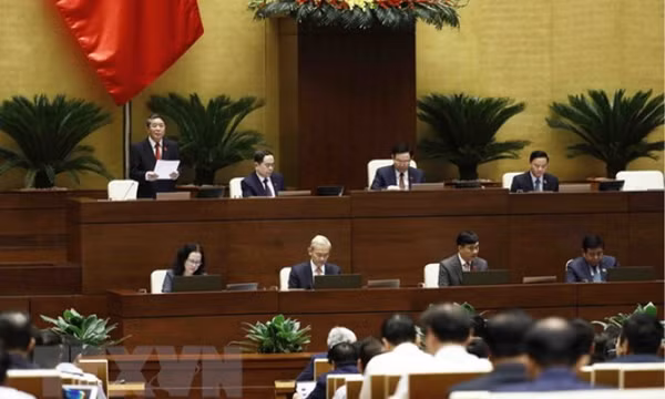 Giảm bớt các hệ lụy rời bỏ khu vực công vì lý do tiền lương