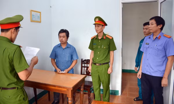 Giám đốc công ty lừa đảo bán đất, chiếm đoạt 500 triệu đồng