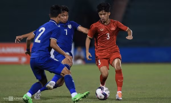 Bóng đá Việt Nam áp đảo Thái Lan từ đầu 2022