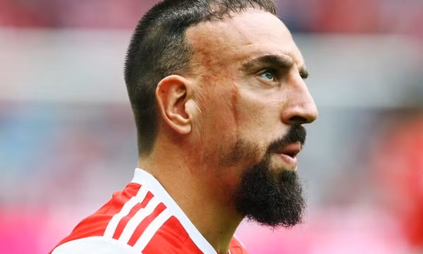 Ribery giải nghệ ở tuổi 39