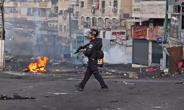 Bạo lực lại bùng phát trên khắp Jerusalem và Bờ Tây