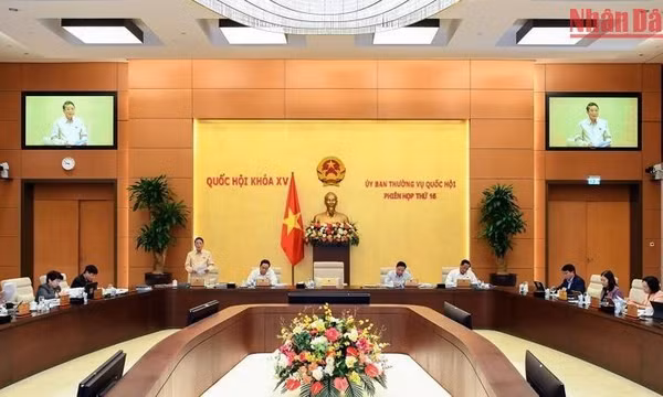 Vấn đề thời sự “quốc kế, dân sinh” đặt lên bàn nghị sự