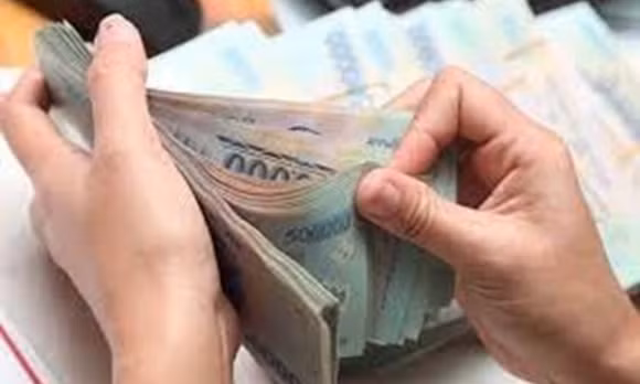 Thay đổi mức lương có phải ký lại hợp đồng lao động?