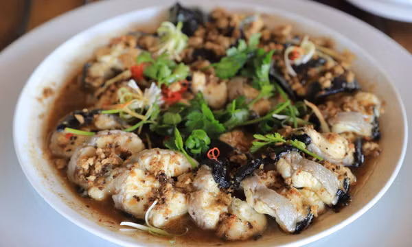 Cá chình hấp tương bần