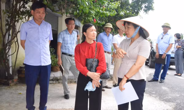 Coi trọng phát triển đội ngũ cán bộ nữ