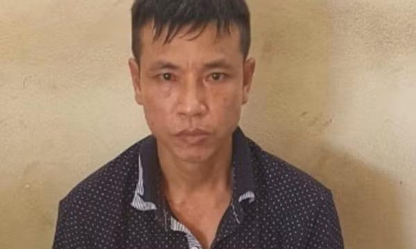 Xin tiền không được, đâm vợ trọng thương