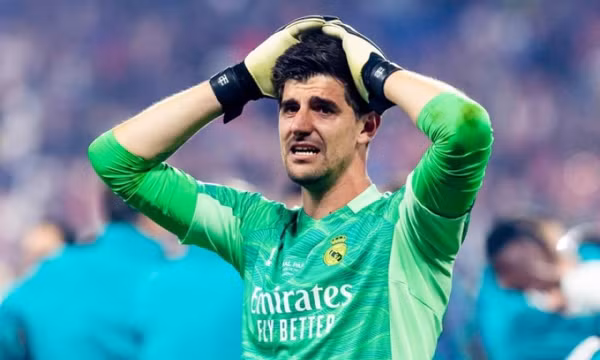 Courtois vắng mặt ở El Clasico