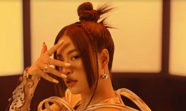 Hoàng Thùy Linh, Karik cổ vũ người trẻ dám nghĩ dám làm trong MV mới