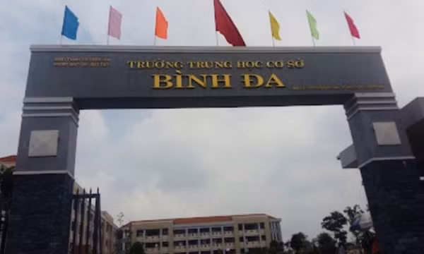Điều tra nguyên nhân nữ sinh lớp 8 tử vong khi rơi từ tầng 4